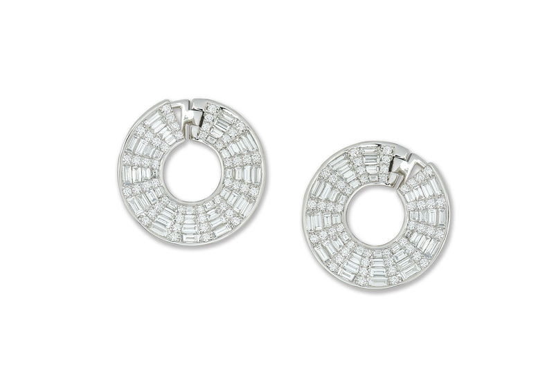 The Twist Medium 2.0 Disc Diamond Earrings