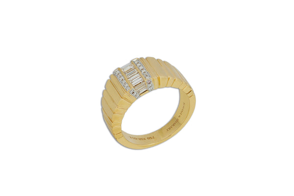 Twist Cigar Minimalist Diamond Ring