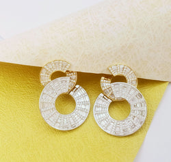 The Twist 2.0 plus 3.0 Disc Diamond Earrings
