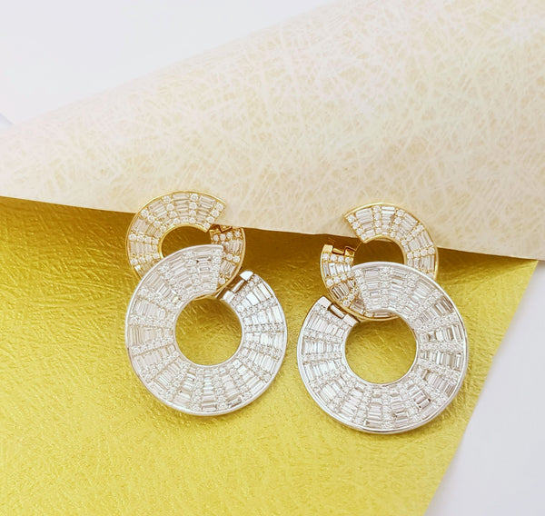 The Twist 2.0 plus 3.0 Disc Diamond Earrings