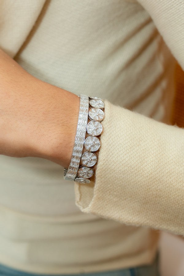 Twist Kaleidoscope Disc Diamond Bracelet set in White Gold