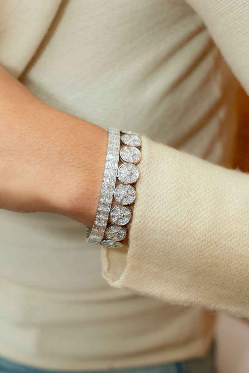 Twist Kaleidoscope Disc Diamond Bracelet set in White Gold
