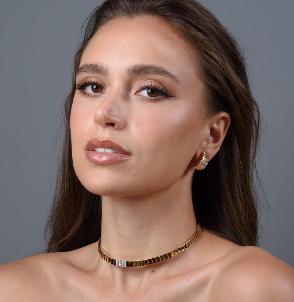 Twist Cigar Minimalist Diamond Earrings