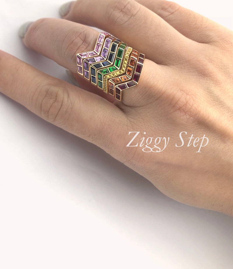 Origami Ziggy Step Tsavorite Ring