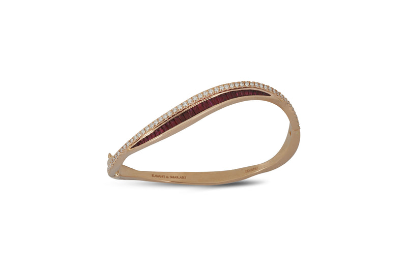 Talay Wave Twist 19 Ruby Bangle in Rose Gold