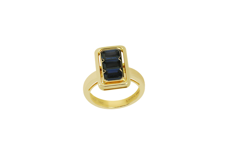 Twist Trilogy Blue Sapphire Ring set in Yellow Gold